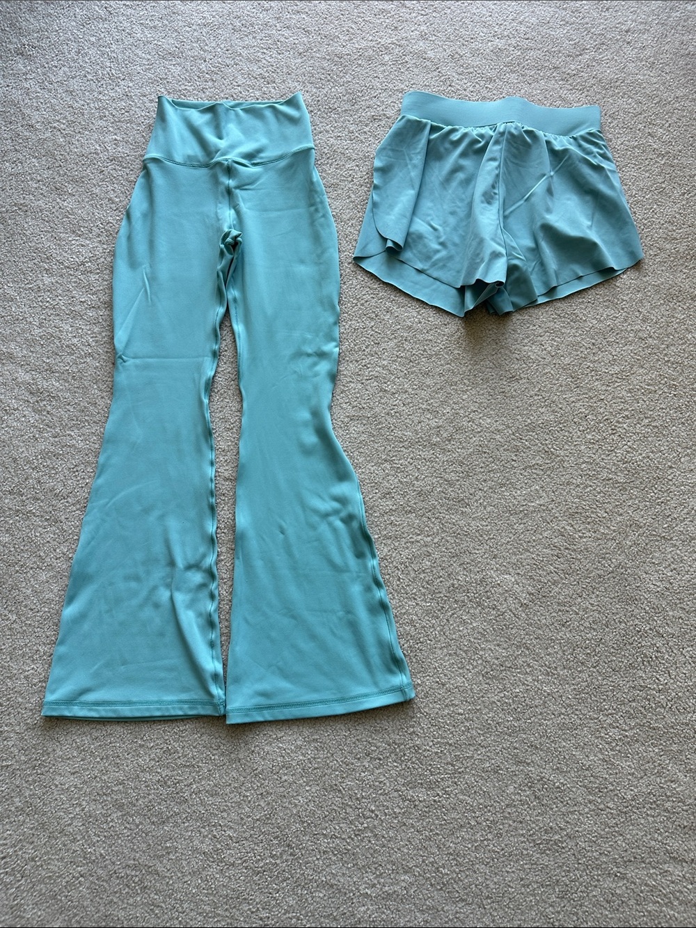 Aqua Bottoma Dance Class Set — Flared Leggings & Pull-On Shorts